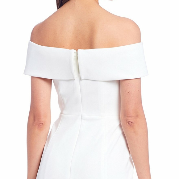 Calvin Klein Off-the-Shoulder Sheath dress size 2p - Picture 2 of 8